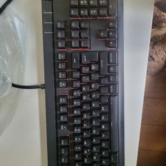 CORSAIR Mechanical keyboard Corsair Strafe Cherry MX Brown, Red LED Backlight, Spanish QWERTY, Black