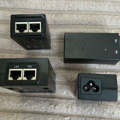 UBIQUITI POE injectors (1x48v and 3x 24v)