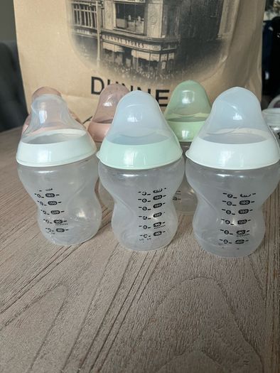 Steriliser, bottle heater, and bottles
