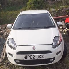 2012 Fiat punto parts only !!