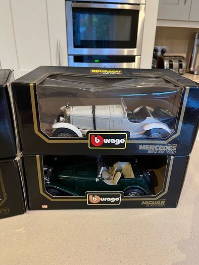 Models Cars Lot 4 1/18 Burago all with Defects