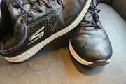 Golf shoes