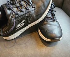 Golf shoes