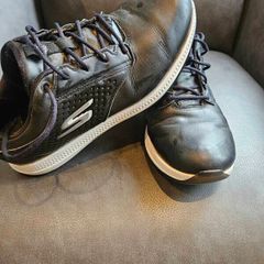 Golf shoes