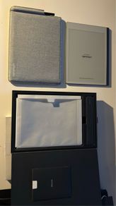 Remarkable 2 with pen, sleeve & box