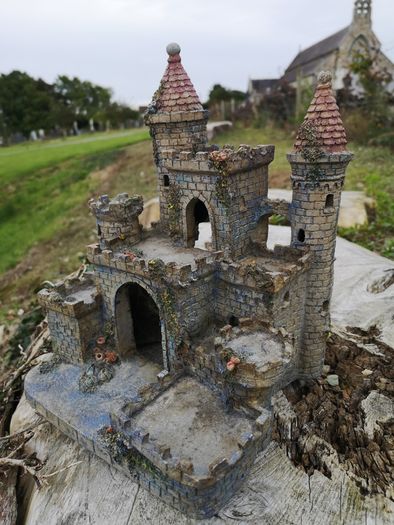 castle handcrafted model, great decoration
