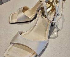 Bridal Shoes Ivory Wide Fit Block Heel Sandals (UK 7) Unworn