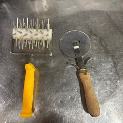 Commercial Pizza Cutter Wheel & Stainless Steel Dough Docker Roller