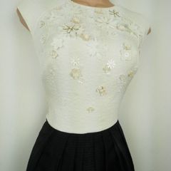 Karen Millen Black White Full Skirted Flower Applique Jacquard Dress