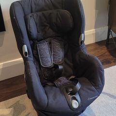 Maxi-Cosi Axiss Car Seat