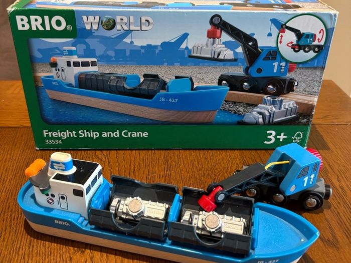 Brio Freight Ship and Crane