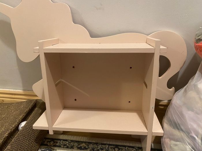 Unicorn shelf