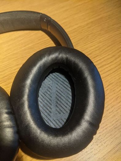 Bose SoundLink Around-Ear Wireless Headphones II Black