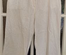 BNWT Dunnes Stores White Linen 3 quarter  Trousers  Size 14