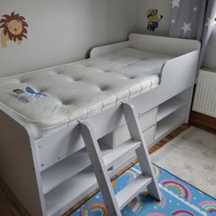 Kids bed