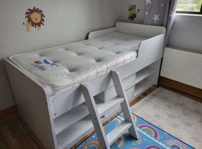 Kids bed