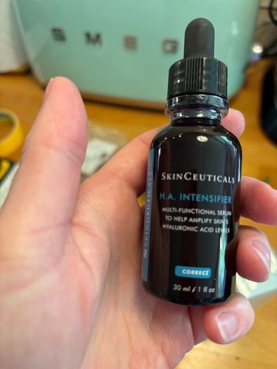 SkinCeuticals  H.A. Intensifier