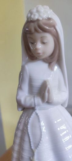 Vintage NAO Lladro First Communion Praying Girl