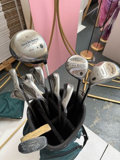 set golf clubs
