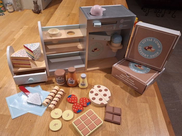 Little Town Wooden Ice Cream and Dessert set