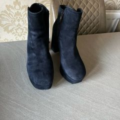 Carvella ankle boots  size 6 great condition.