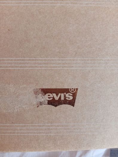 4 Pair Set of Levi's Socks ((Fully Authentic))