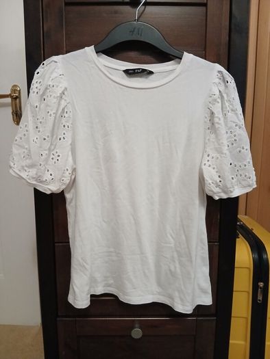 White t-shirt detailing on sleeves