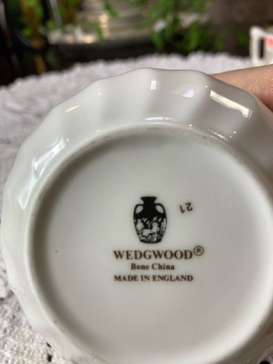Wedgwood sugar box