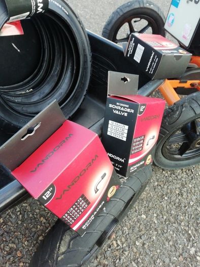 Berg buddy tyres /tubes