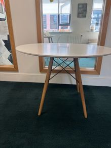 Eames-style Eiffel round dining table