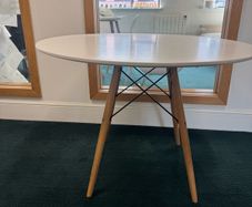 Eames-style Eiffel round dining table