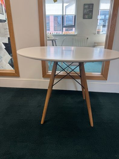 Eames-style Eiffel round dining table