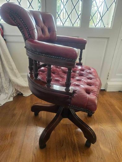 Chesterfield Captains Chair