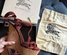 Burberry size 5 (38) brand new in box suede wedges RRP 599.00