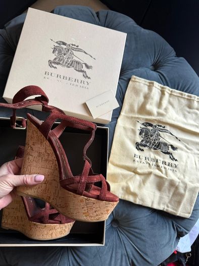 Burberry size 5 (38) brand new in box suede wedges RRP 599.00