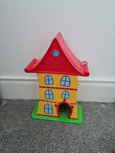 Hugglemonster House