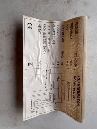 Small Under-Counter Fridge Freezer 96L