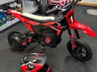 main image for ad Kids electric dirt bike with free full face helmet