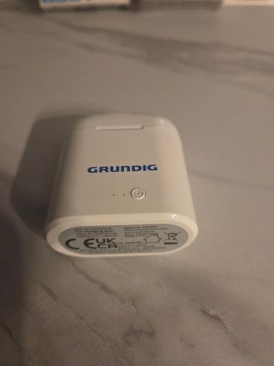 Wireless earbuds