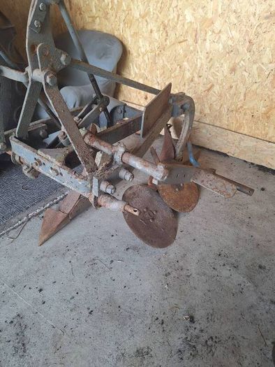 2 furrow plough