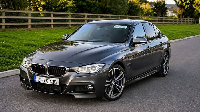BMW 330e M Sport Plug-in Hybrid  2016