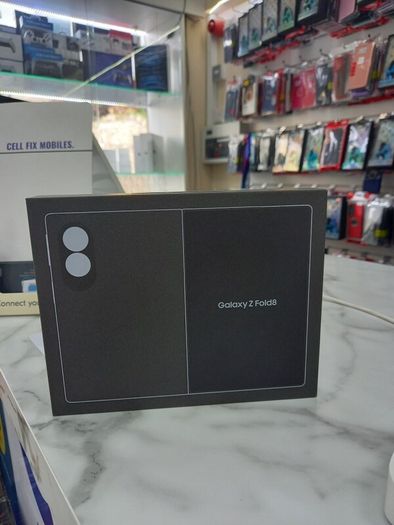 Samsung galaxy z fold 8 256gb Brand new sealed pack Unlock sim free 12 months warranty Shop collection and shop receipt