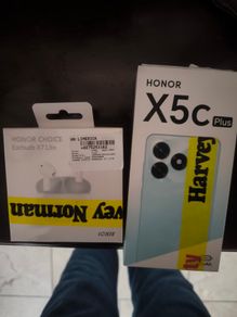 Honor x5c plus phone + Honor x7 earbuds
