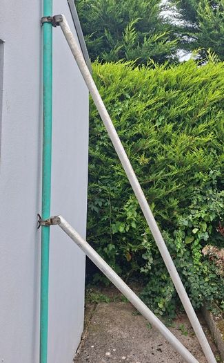 Scaffolding prop/stabiliser