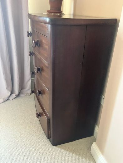Antique chest of drawers