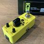 DONNER Yellow Fall Vintage-inspired Analogue Delay pedal box Image 3