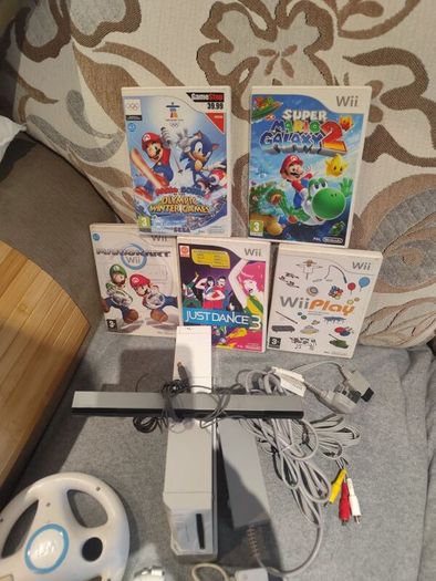 Wii bundle with Mario Kart, Galaxy 2, Sonic Winter Olympics