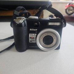 Nikon P5000 digital camera