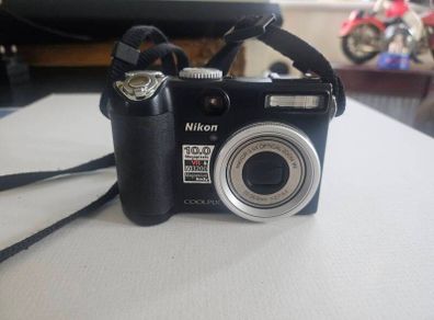 Nikon P5000 digital camera