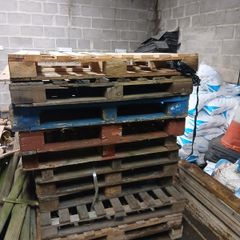 Pallets for free x 11